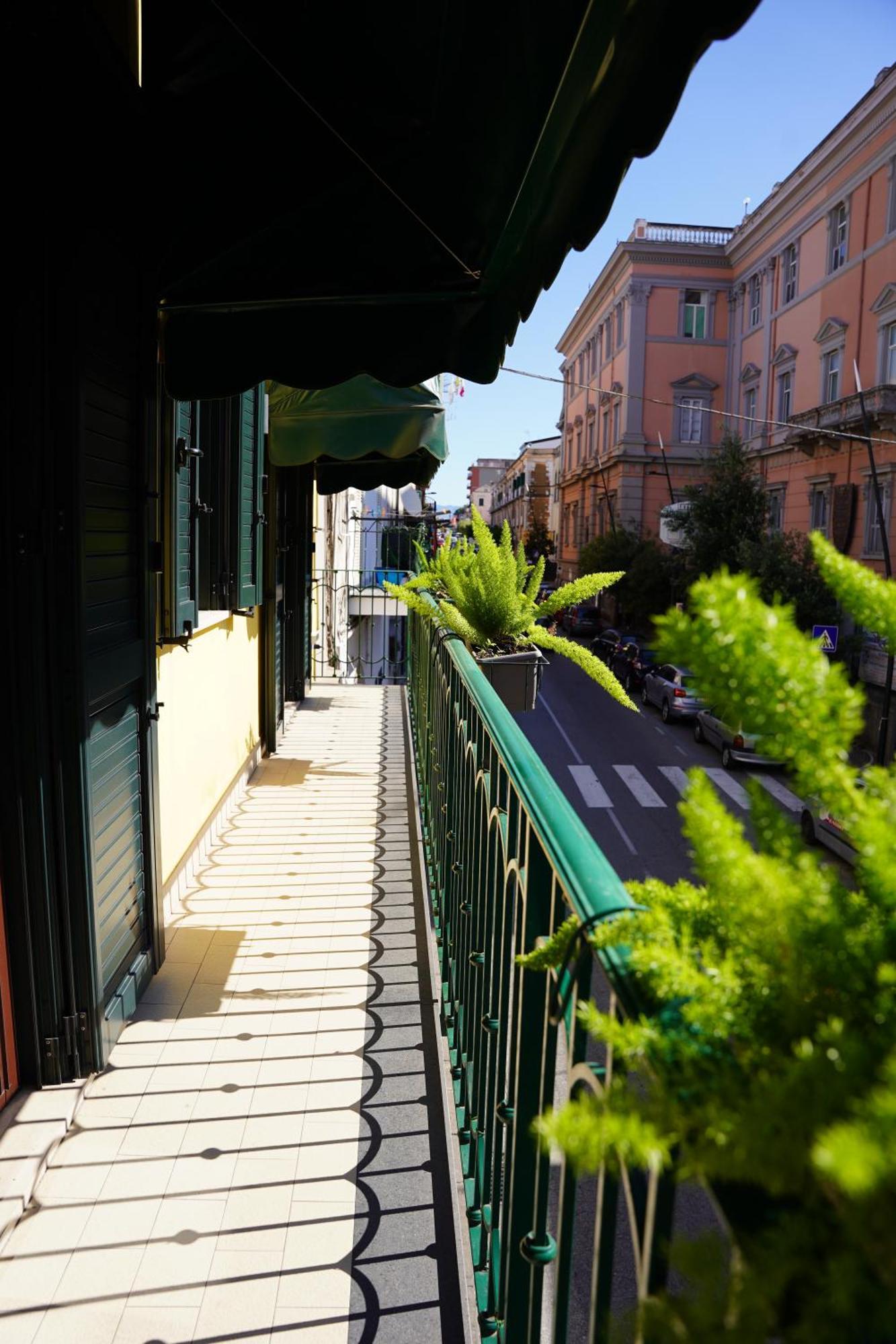 La Maison Di Donna Elena Черкола Экстерьер фото
